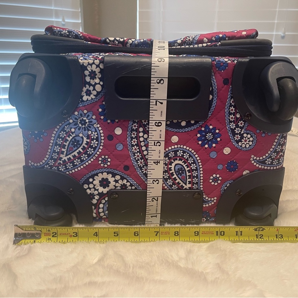 Vera Bradley spinner carry on - Picture 10 of 16